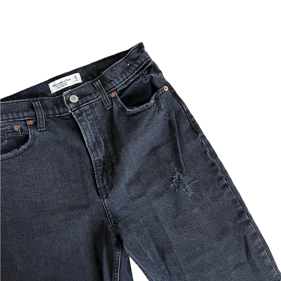 Abercrombie & Fitch Curve Love Ultra High Rise 90s Straight Jean - Picture 6 of 14